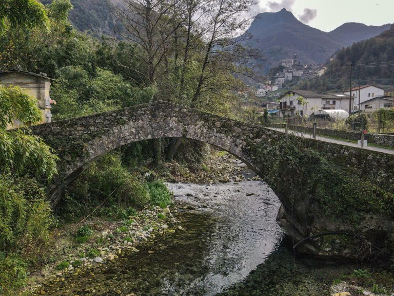 Ponte-Santa-Lucia-Monzone-Fivizzano-Cosa-Fare-Ponti-Storici-Lunigiana-World_2021_7