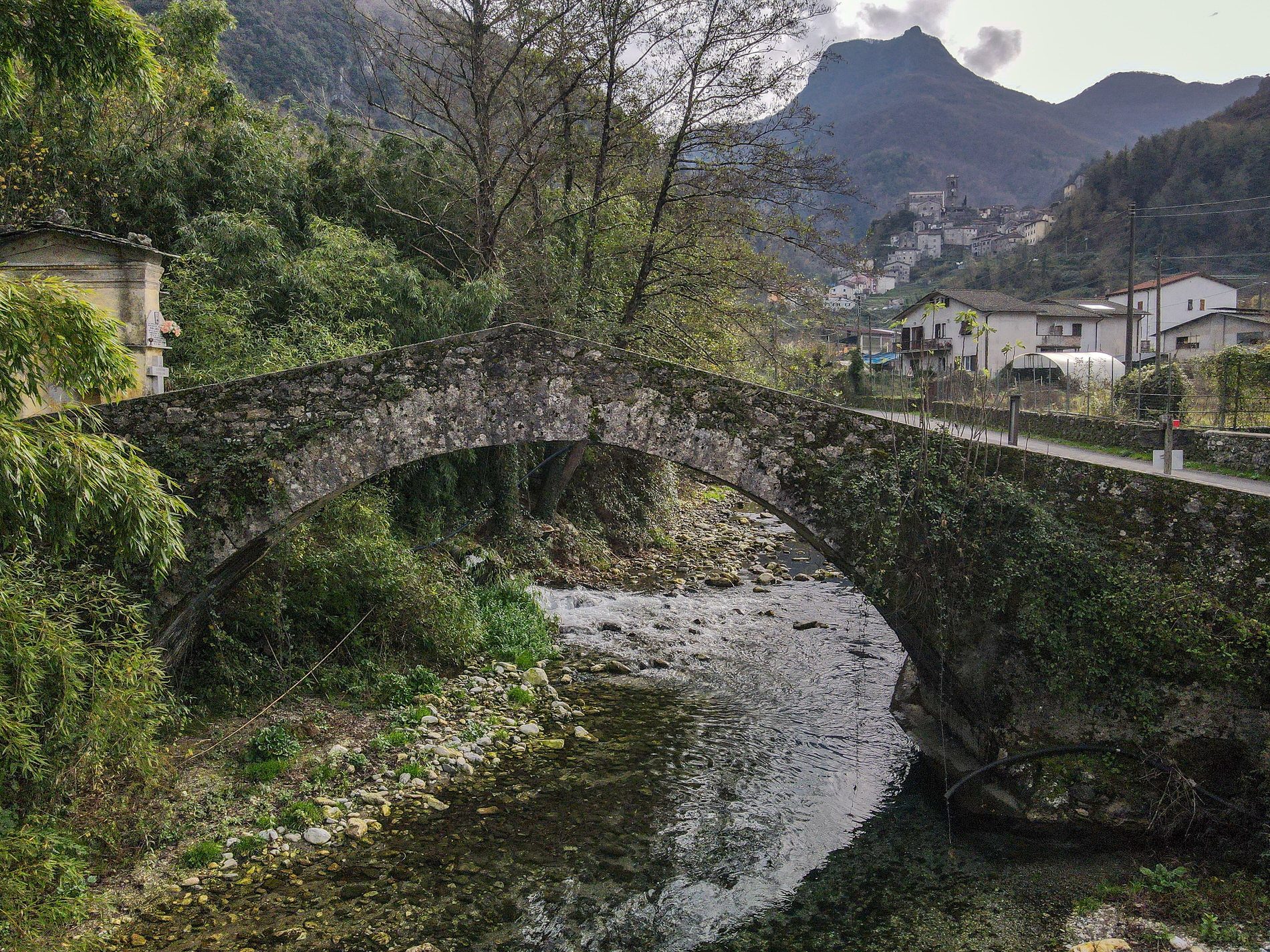 Ponte-Santa-Lucia-Monzone-Fivizzano-Cosa-Fare-Ponti-Storici-Lunigiana-World_2021_7