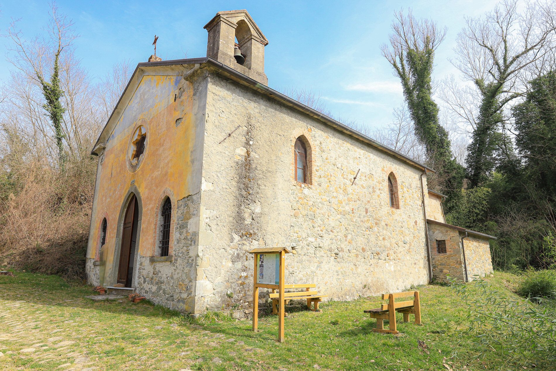 Oratorio di Pizzo Mogano-Chiese-Filattiera-Lunigiana2_1