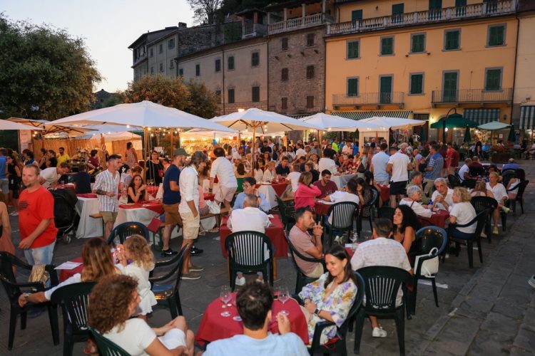 Bagnone-Divino-Eventi-Tradizioni-Bagnone-Lunigiana12
