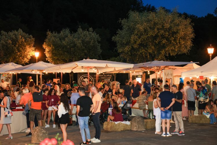 Bagnone-Divino-Eventi-Tradizioni-Bagnone-Lunigiana17