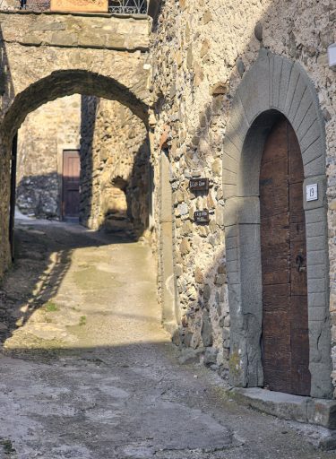 Borgo-di-Apella-Comune-Licciana-Nardi-Località-Lunigiana-World_21