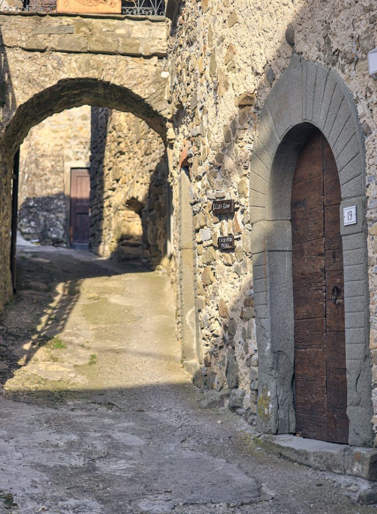 Borgo-di-Apella-Comune-Licciana-Nardi-Località-Lunigiana-World_21