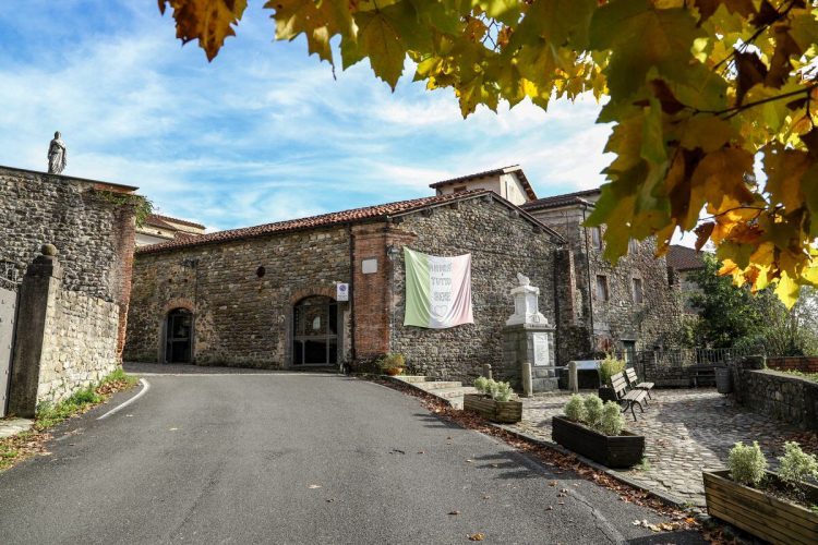 Borgo-di-Filattiera-Comune-Filattiera-Località-Lunigiana-World_1