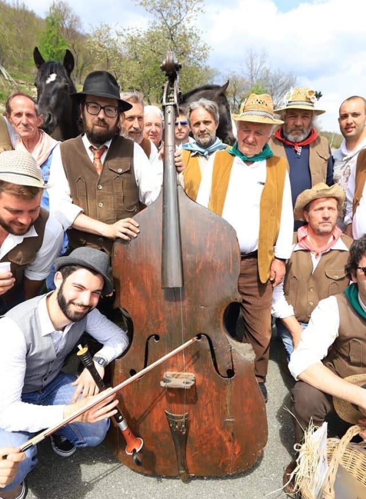 CantaMaggio-delle-Valli-di-Rossano-Eventi-Tradizioni-Zeri-Lunigiana8