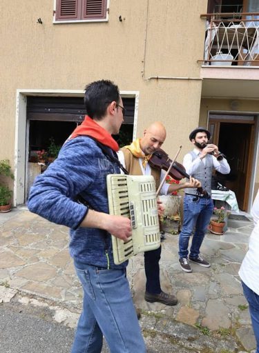 CantaMaggio-delle-Valli-di-Rossano-Eventi-Tradizioni-Zeri-Lunigiana9