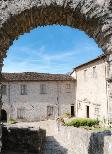 Castello-del-Piagnaro-Pontremoli-Cosa-Fare-Castelli-Lunigiana-World_2021_12