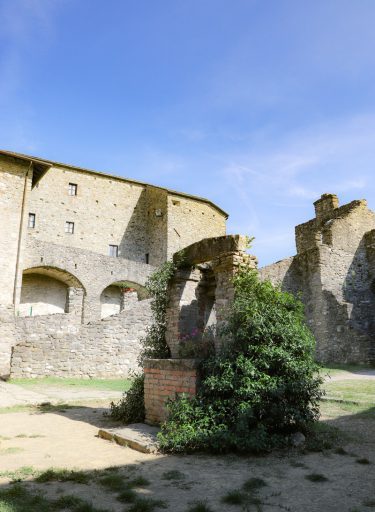 Castello-del-Piagnaro-Pontremoli-Cosa-Fare-Castelli-Lunigiana-World_2021_17