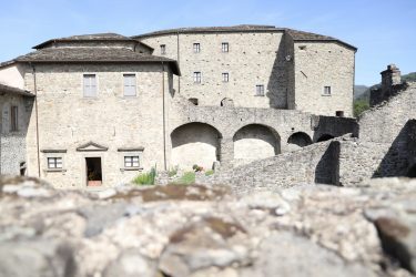 Castello-del-Piagnaro-Pontremoli-Cosa-Fare-Castelli-Lunigiana-World_2021_2