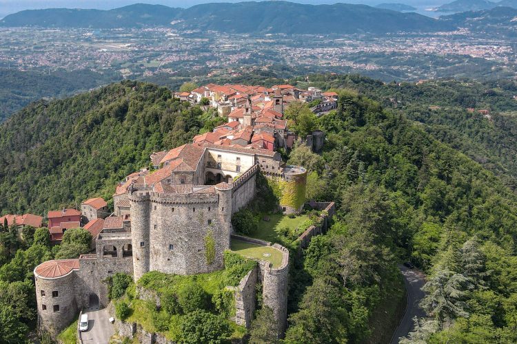 Castello-di-Fosdinovo-Castelli-Lunigiana
