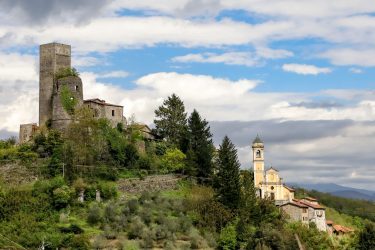 Castello-di-Tresana-Cosa-Fare-Castelli-Lunigiana-World_2021_1