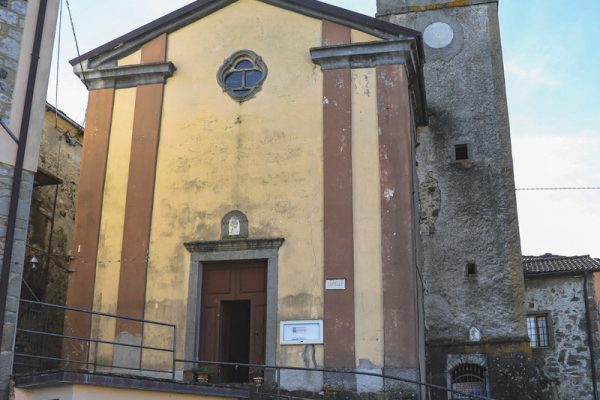 Castello-di-Zeri-Localita'-Zeri-Lunigiana1