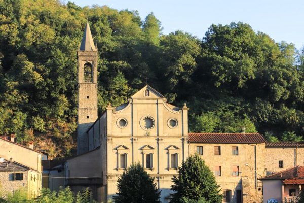Chiesa-della-Santissima-Annunziata-Pontremoli-Cosa-Fare-Chiese-Lunigiana-World_2021_1