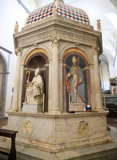 Chiesa-della-Santissima-Annunziata-Pontremoli-Cosa-Fare-Chiese-Lunigiana-World_2021_11
