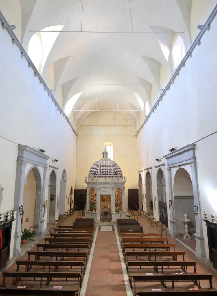 Chiesa-della-Santissima-Annunziata-Pontremoli-Cosa-Fare-Chiese-Lunigiana-World_2021_21