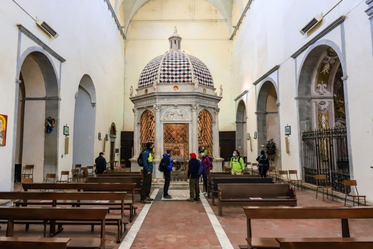 Chiesa-della-Santissima-Annunziata-Pontremoli-Cosa-Fare-Chiese-Lunigiana-World_2021_8