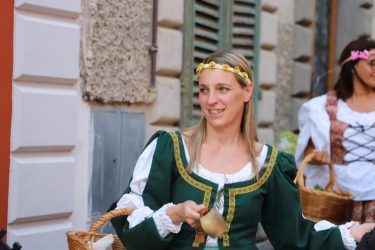 Disfida-degli-Arcieri-Eventi-Tradizioni-Fivizzano-Lunigiana10