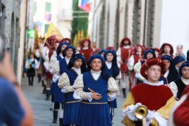 Disfida-degli-Arcieri-Eventi-Tradizioni-Fivizzano-Lunigiana14