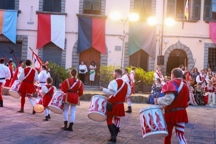 Disfida-degli-Arcieri-Eventi-Tradizioni-Fivizzano-Lunigiana31