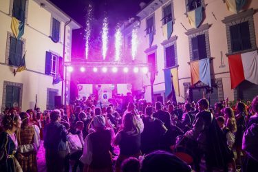 Disfida-degli-Arcieri-Eventi-Tradizioni-Fivizzano-Lunigiana38