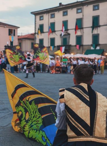Disfida-degli-Arcieri-Eventi-Tradizioni-Fivizzano-Lunigiana4
