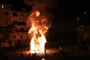 Disfida-dei-Falo'-Eventi-Pontremoli-Lunigiana1