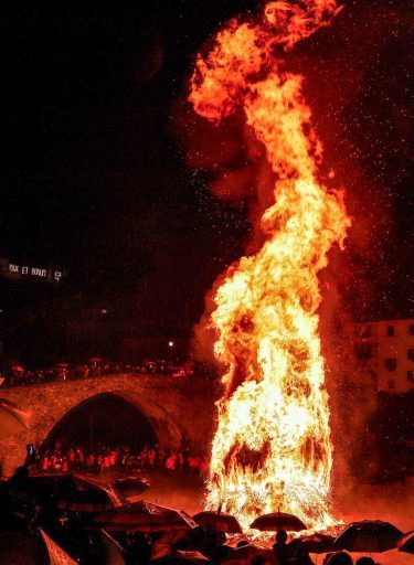 Disfida-dei-Falo'-Eventi-Pontremoli-Lunigiana3
