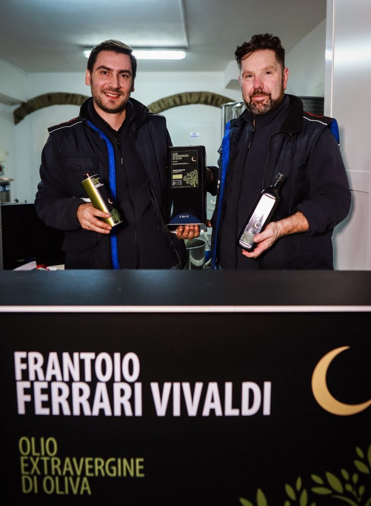 Frantoio-Ferrari-Vivaldi-ProduttoriLocali-Lunigiana-World_2021_19