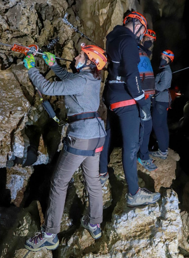 Grotte-di-Equi-Terme-Comune-Fivizzano-Cosa-Fare-Natura-Lunigiana-World_2021_12