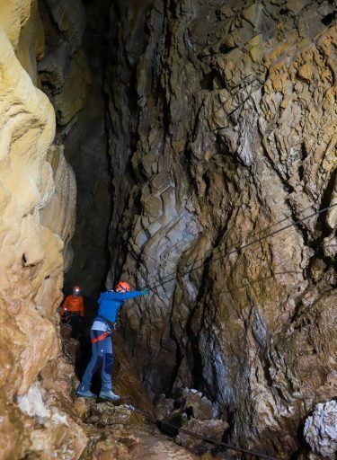 Grotte-di-Equi-Terme-Comune-Fivizzano-Cosa-Fare-Natura-Lunigiana-World_2021_9