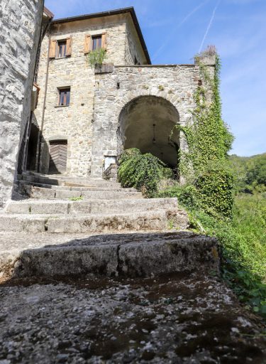 Località-Castello-Di-Villa-di-Tresana-Comuni-Località-Lunigiana-World_1
