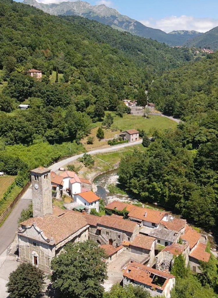 Pieve-di-Santa-Maria-Assunta-Crespiano-Comano-Cosa-Fare-Chiese-Lunigiana-World_2021_11