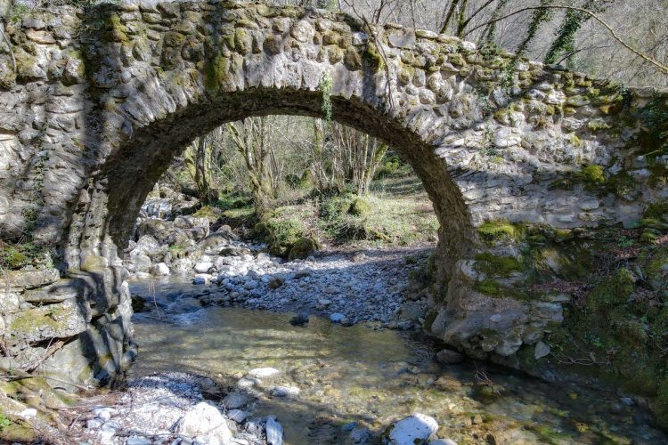 Ponte-Bocciari-Bardine-Fivizzano-Cosa-Fare-Ponti-Storici-Lunigiana-World_2021_14