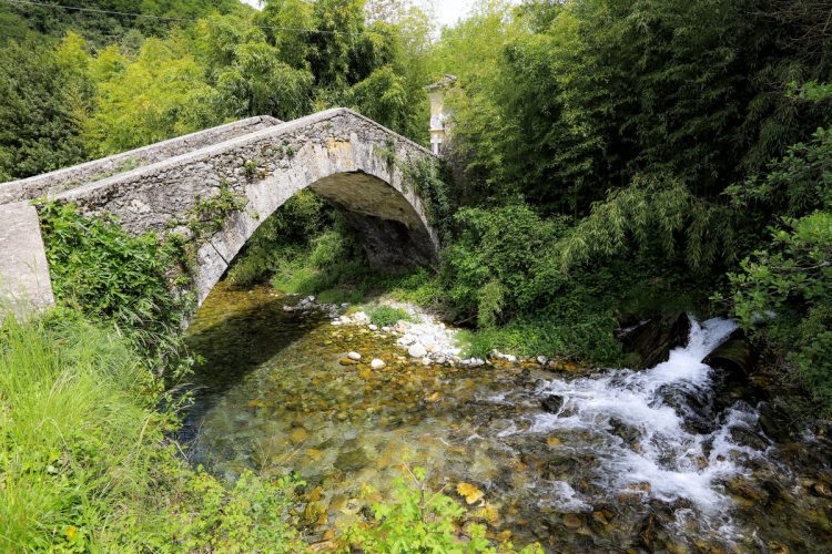 Ponte-Santa-Lucia-Monzone-Fivizzano-Cosa-Fare-Ponti-Storici-Lunigiana-World_2021_8
