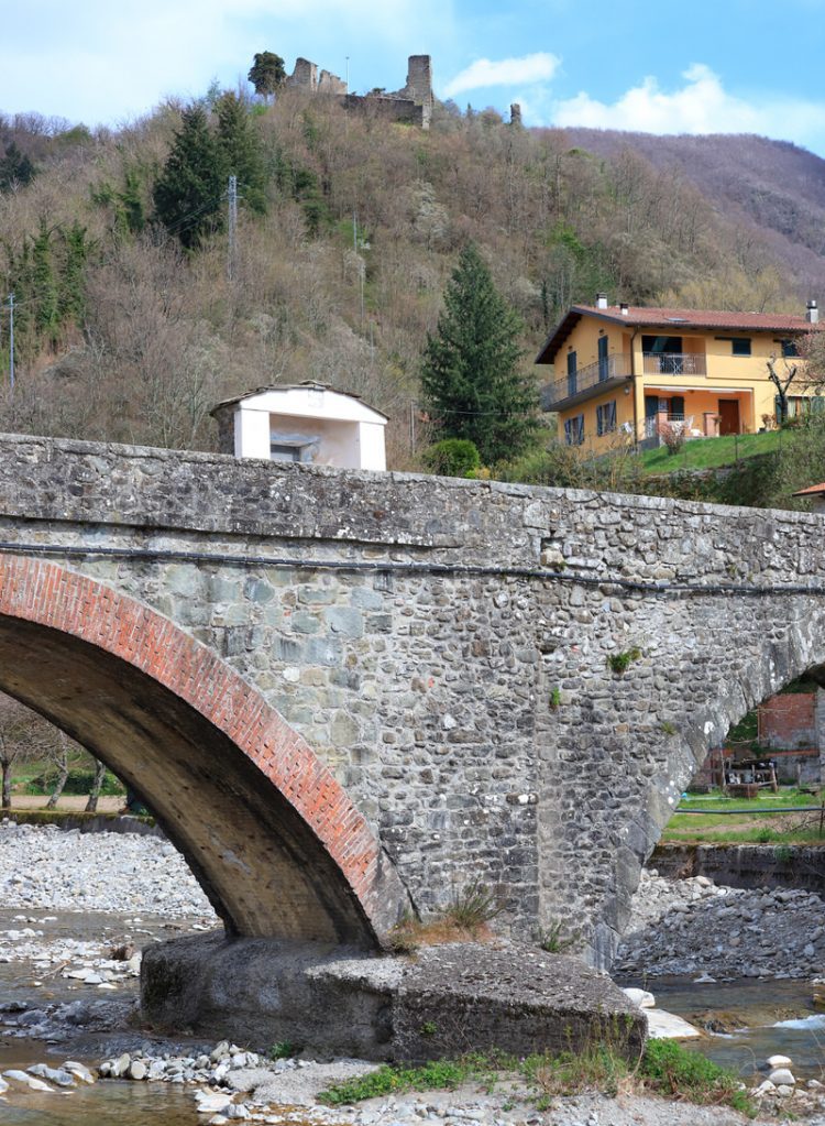 Ponte-di-Codiponte-Casola-Cosa-Fare-Ponti-Storici-Lunigiana-World_2021_2
