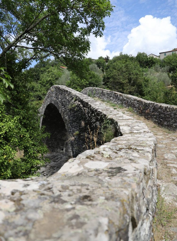 Ponte-di-Groppodalosio-Pontremoli-Cosa-Fare-Ponti-Storici-Lunigiana-World_2021_3
