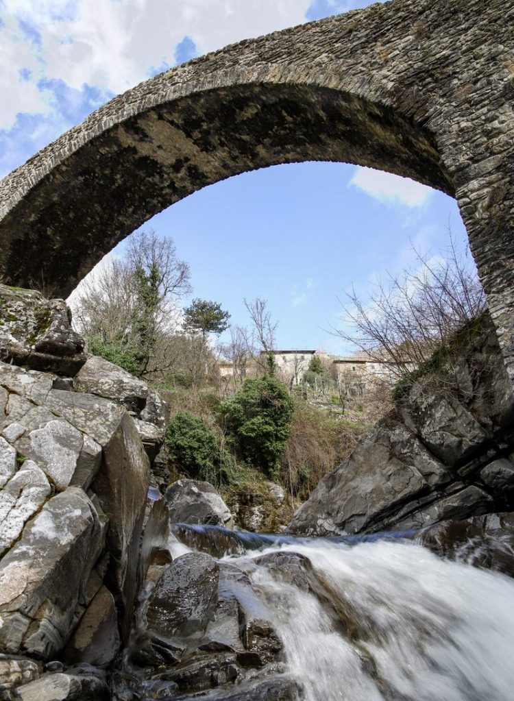Ponte-di-Groppodalosio-Pontremoli-Cosa-Fare-Ponti-Storici-Lunigiana-World_2021_5