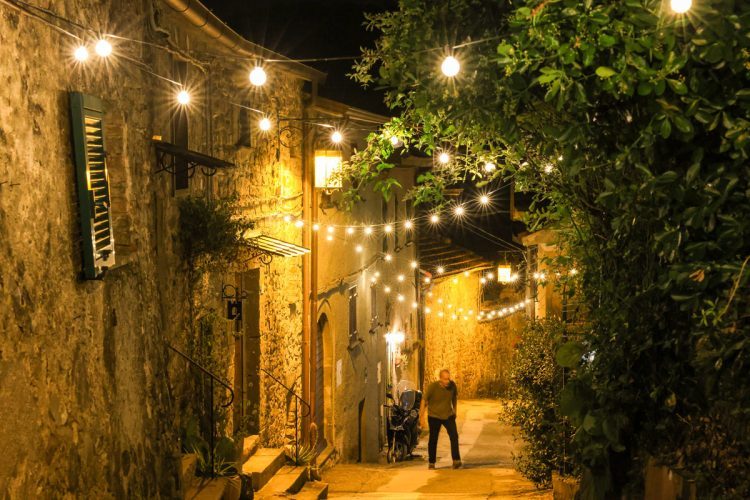 Ponzanello-Illumina'-Eventi-Tradizioni-Ponzanello-Fosdinovo-Lunigiana2