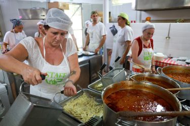 Sagra-della-polenta-fritta-di-Bardine-di-San-Terenzo-Eventi-Tradizioni-Fivizzano-Lunigiana5