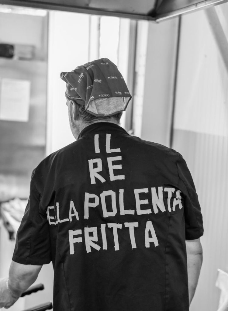 Sagra-della-polenta-fritta-di-Bardine-di-San-Terenzo-Eventi-Tradizioni-Fivizzano-Lunigiana8