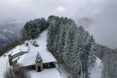 Santuario-della-Madonna-del-Monte-Mulazzo-Cosa-Fare-Natura-Lunigiana-World_2021_21