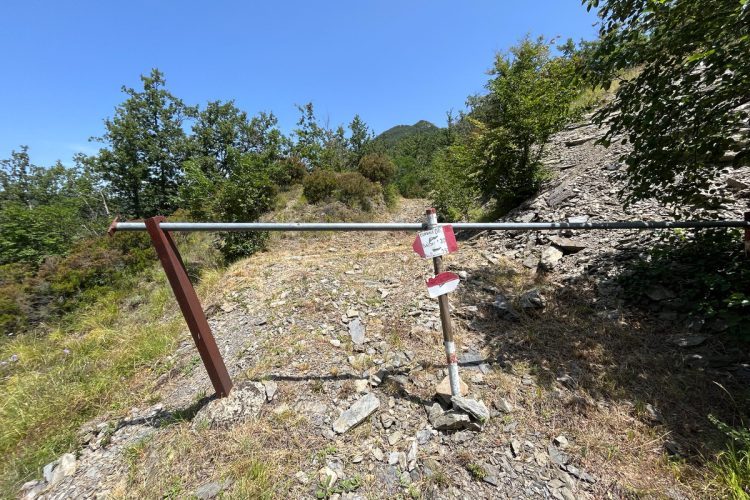 Sentiero-Treschietto-Capanne-Baton-Bivacchi-della-Lunigiana-Treschietto-Bagnone-Lunigiana19